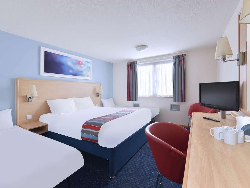 Travelodge Дройтвіч Номер фото