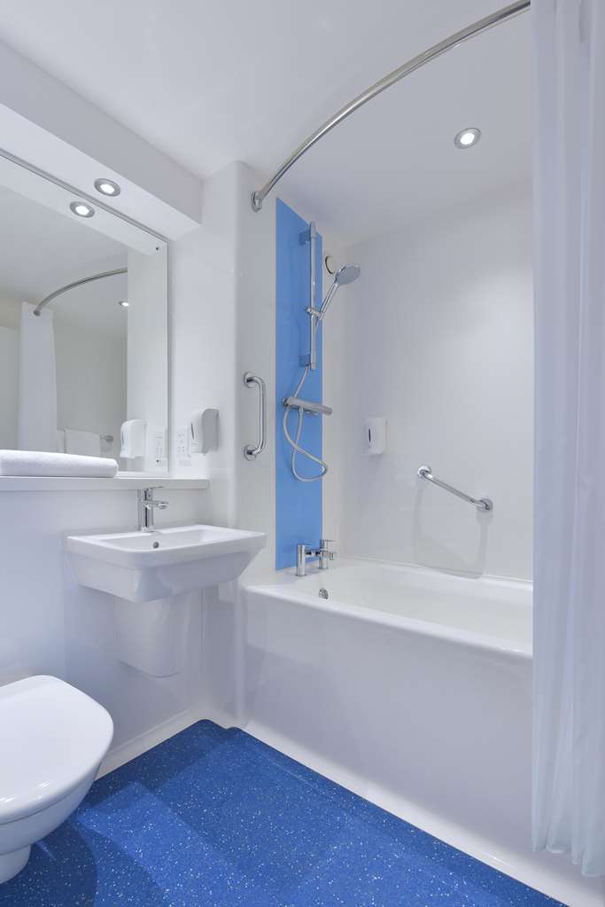 Travelodge Дройтвіч Номер фото